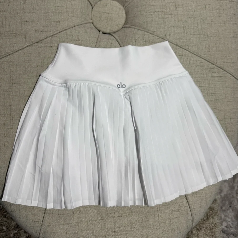 ALO Yoga Classic White Skirt